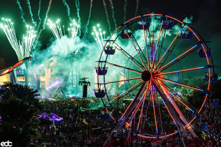 This ferris wheel scores great views of the scenic EDC glow of the music festival
