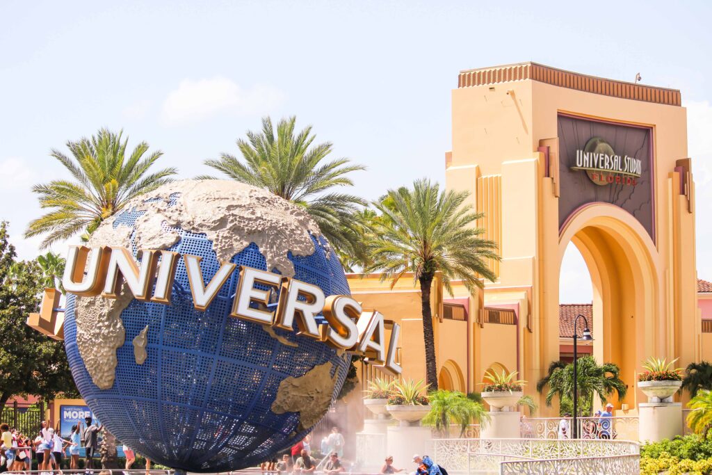 Universal Studios main entrance with the archway and iconic Universal globe.